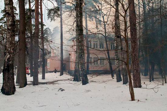Фото: https://vk.com/nashepushkino В городе Пушкино сгорело здание музыкального колледжа.