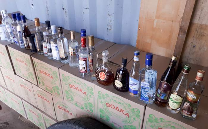 Фото с сайта: http://fsrar.ru В ходе проверки помещений вблизи деревни Нагорное пресечён оборот алкогольной продукции без соответствующей маркировки