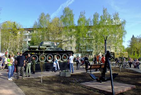 Открытие памятника Пушкино 9 мая 2015 года - Фото Пушкино