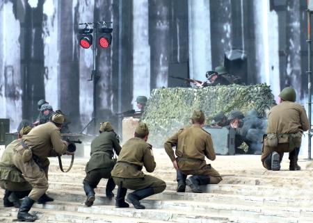 Реконструкция боя «Штурм Рейхстага» Пушкино 9 мая - фото Пушкино