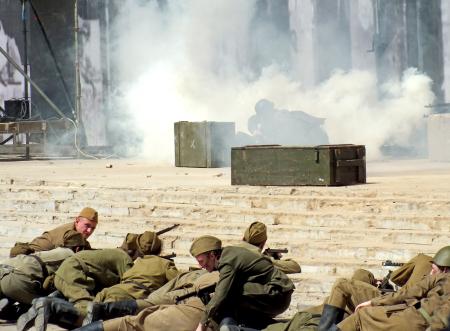 Реконструкция боя «Штурм Рейхстага» Пушкино 9 мая - фото Пушкино