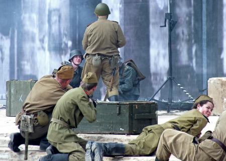 Реконструкция боя «Штурм Рейхстага» Пушкино 9 мая - фото Пушкино