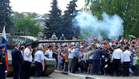 Реконструкция боя «Штурм Рейхстага» Пушкино 9 мая - фото Пушкино