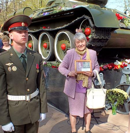 Открытие памятника Пушкино 9 мая 2015 года - Фото Пушкино