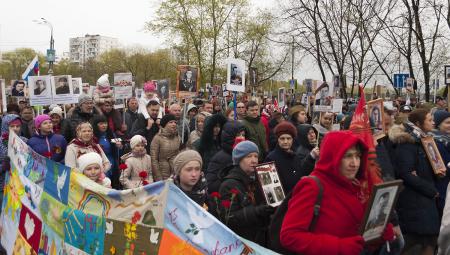 Бессмертный полк Пушкино 9 мая 2017 года - Фото Пушкино