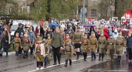 Бессмертный полк Пушкино 9 мая 2017 года - Фото Пушкино